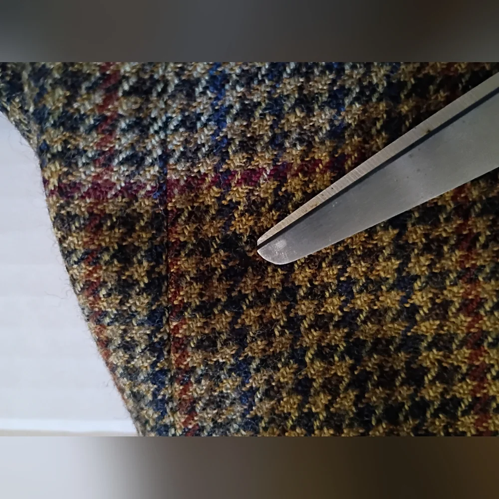 LaCrosse elegant houndstooth